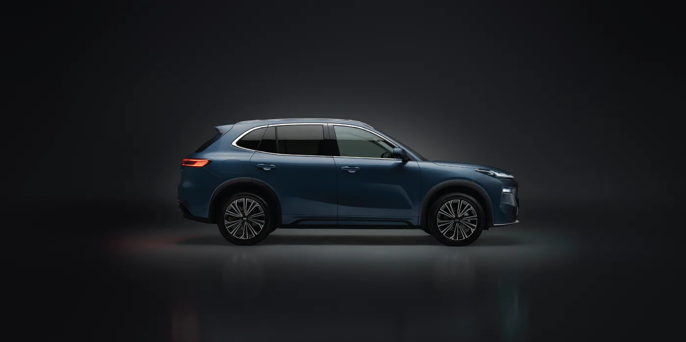 Geely Starray EM-i Electric Hybrid All-Wheel Drive on Australian road